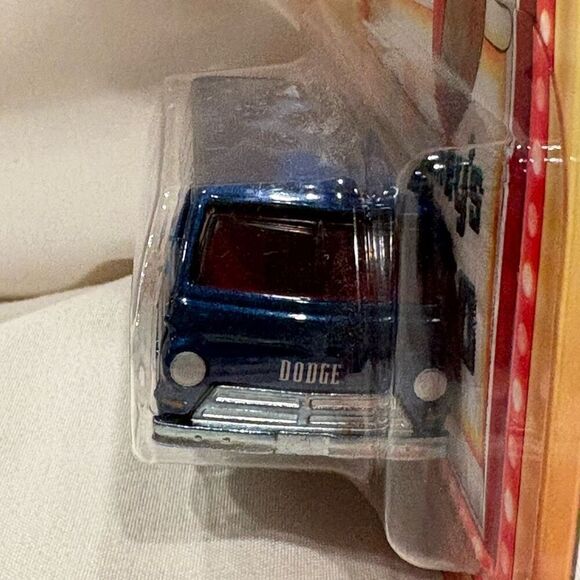 Disney Classic Premium Pinocchio ‘66 DODGE A100 Hot Wheels Die Cast Car NWT - Picture 5 of 7